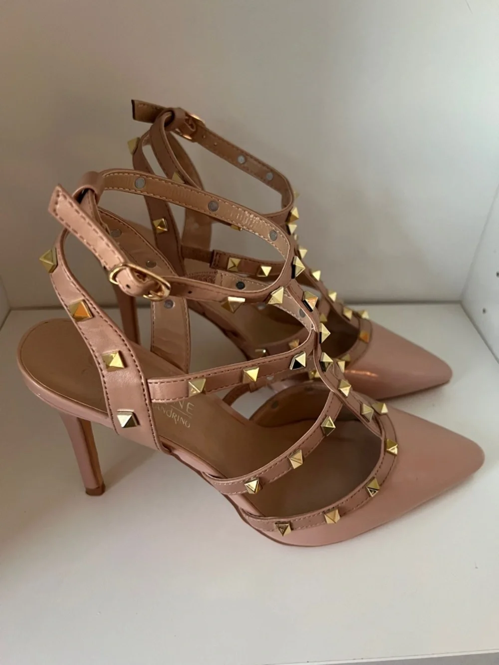 Catherine Malandrino - Studded Patent Leather Heels in Nude - Picture 4 of 11